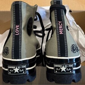 Converse Custom Chuck 70 Hi Top sz 13NIB Patent Toes Embroidered Rose love/mercy
